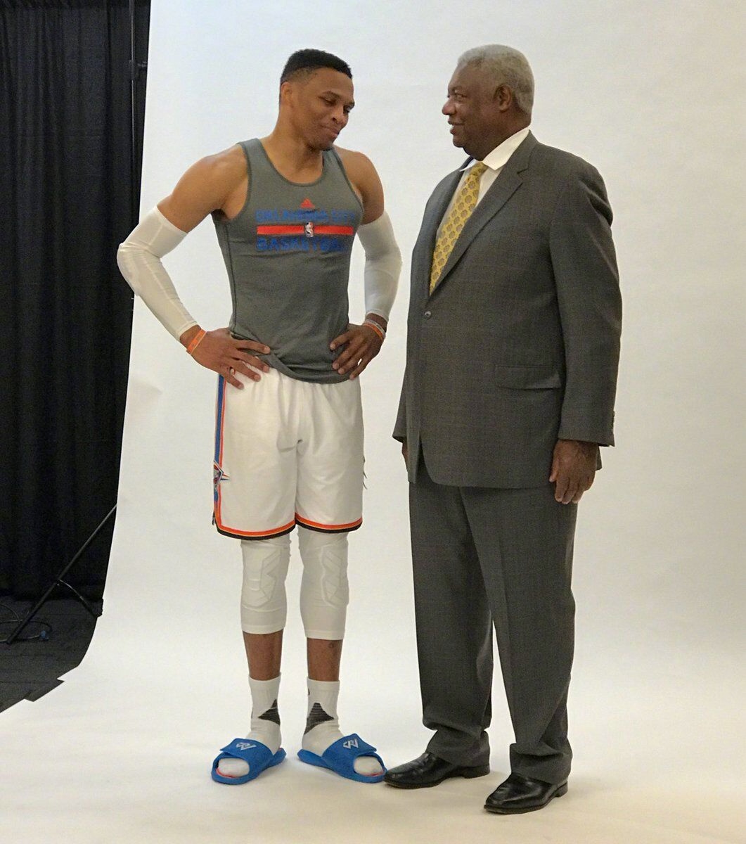 凯尔特人胜猛龙赢下卡位战！5连胜+12战10胜 无塔图姆升东部第3（无塔图姆凯尔特人擒猛龙拿下卡位战：豪取5连胜、近12场10胜升至东部第3）