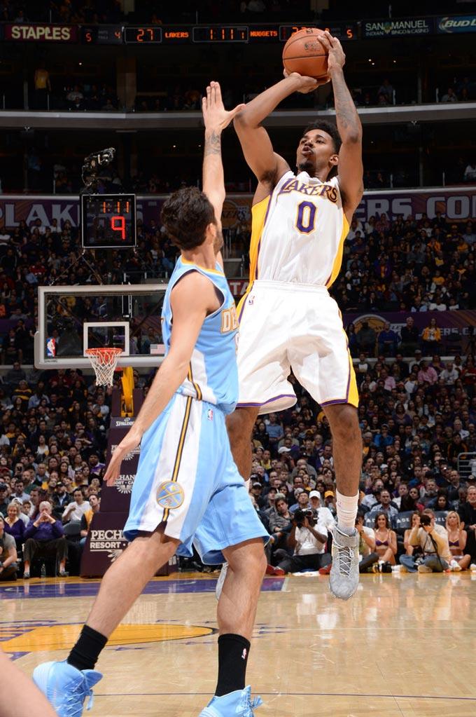 卡尔：如果我继续这样踢下去，当然是可以达到梅西那个水平的（卡尔自信表态：维持这种踢法，我有望达到梅西级别）