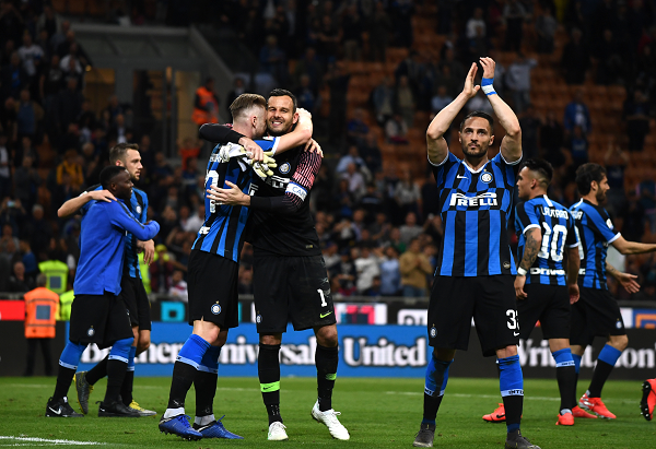 追平纳什！约基奇生涯20分+10助攻次数升至历史第12（约基奇20分+10助攻次数追平纳什，生涯排名升至历史第12位）