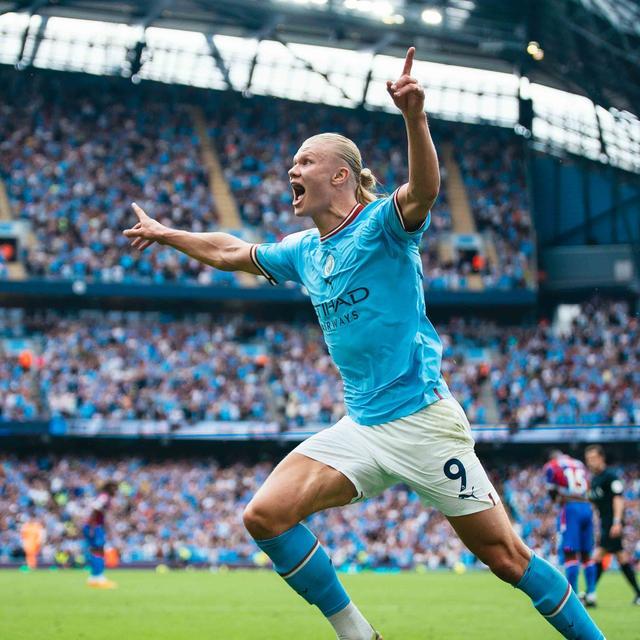 英超积分榜更新：曼城榜首压力加大,（英超最新积分榜：曼城领跑压力陡增）