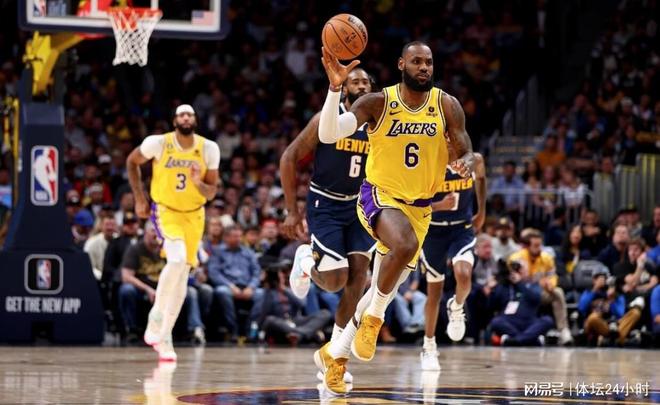 辽宁连续大胜展实力（辽宁连场大捷彰显统治力）