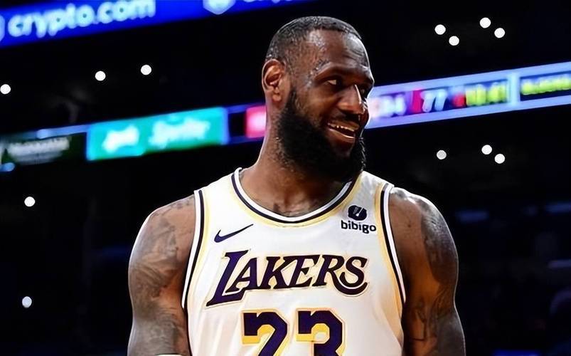 自称亚泰18岁后卫刘议阳女友的账号指控其恋爱期出轨、裸聊（网传自称女友账号指控某年轻球员恋爱期不忠并涉不雅聊天）