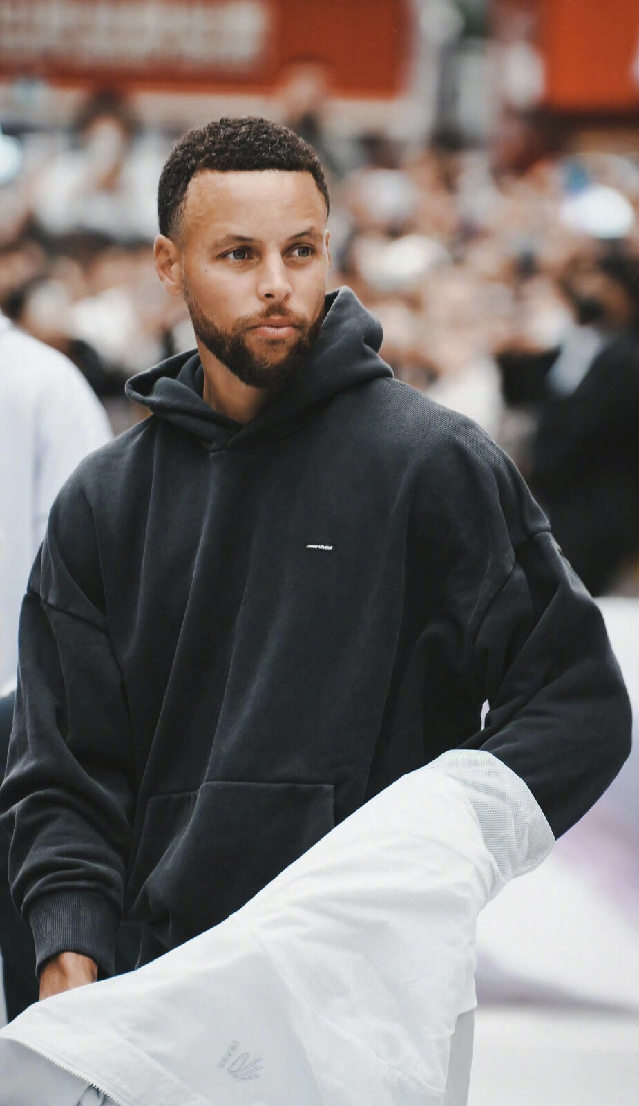 阿斯：罗德里戈出场时间在皇马排第17，但在巴西队却连场首发（阿斯：罗德里戈在皇马出场仅列第17，回到巴西队却连续首发）