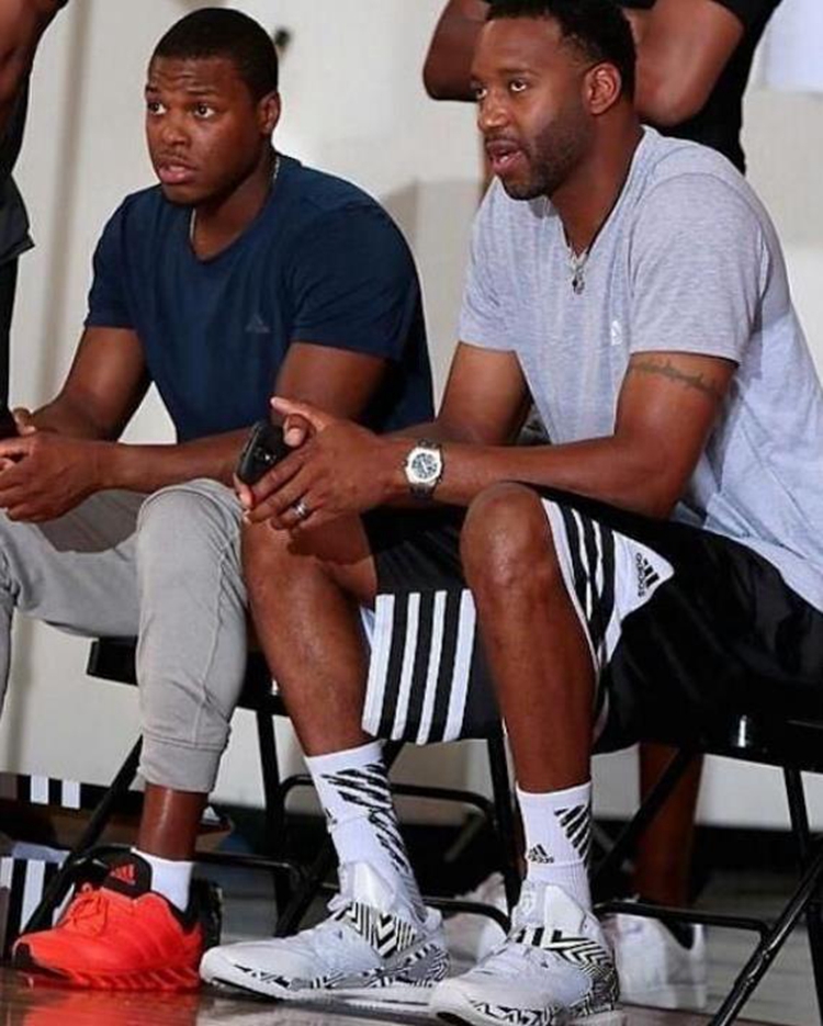 中超赛季刚落幕，成都蓉城连传三喜，明年争冠希望大增（中超刚收官，成都蓉城连获三大利好，明年冲冠底气更足）