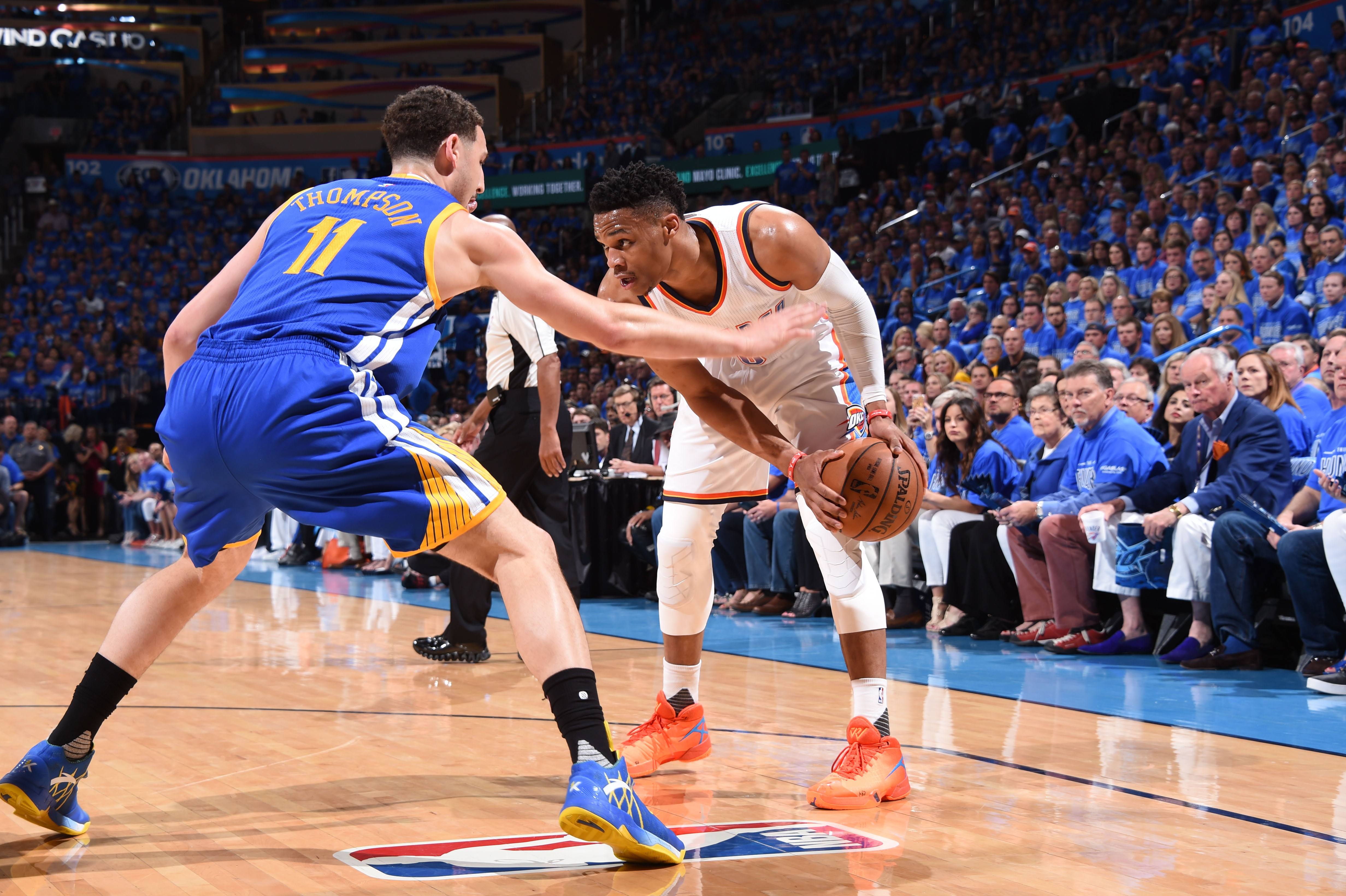 伦纳德回归后状态爆棚（复出即巅峰，伦纳德火力全开）