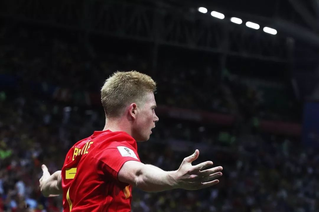 马拉多纳的心脏现位于警察局的病理解剖学部门，受到安全保护（马拉多纳心脏由警方法医部门保管，安保严密）