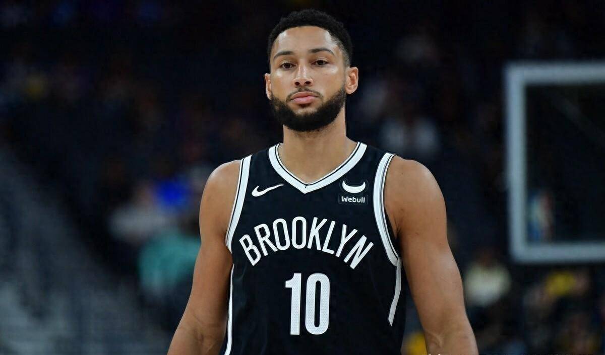 尤文发售圣诞节相关产品，毛衣售价39.9欧元，帽子16.9欧（尤文上新圣诞系列周边：毛衣39.9欧、帽子16.9欧）